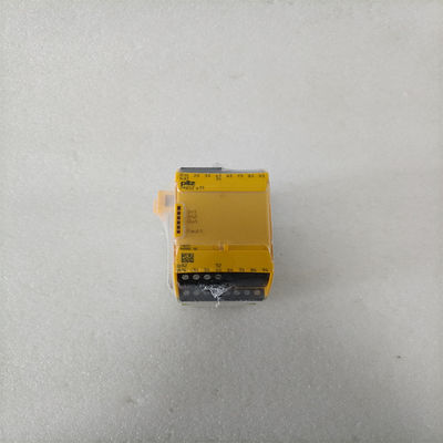 MODULO DI RELÈ DI SICUREZZA DI PILZ 750104 PNOZ, 24VDC